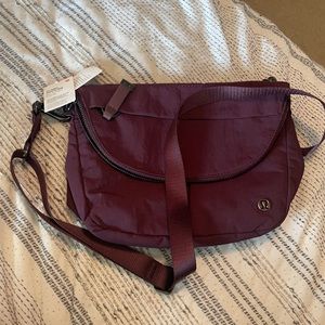 Rare Lululemon Festival Bag with Metal clips instead of the typical plastic.
